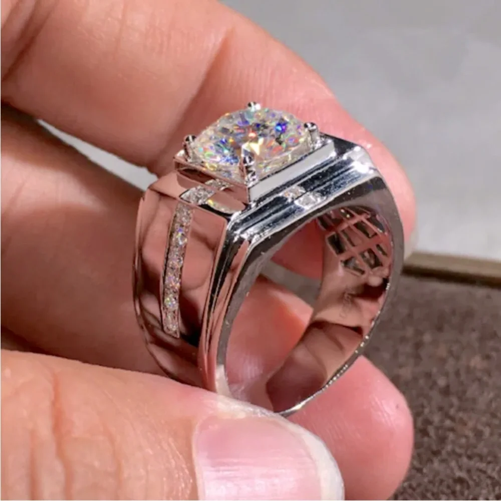 NEW Men’s Sterling Silver White Sapphires Ring